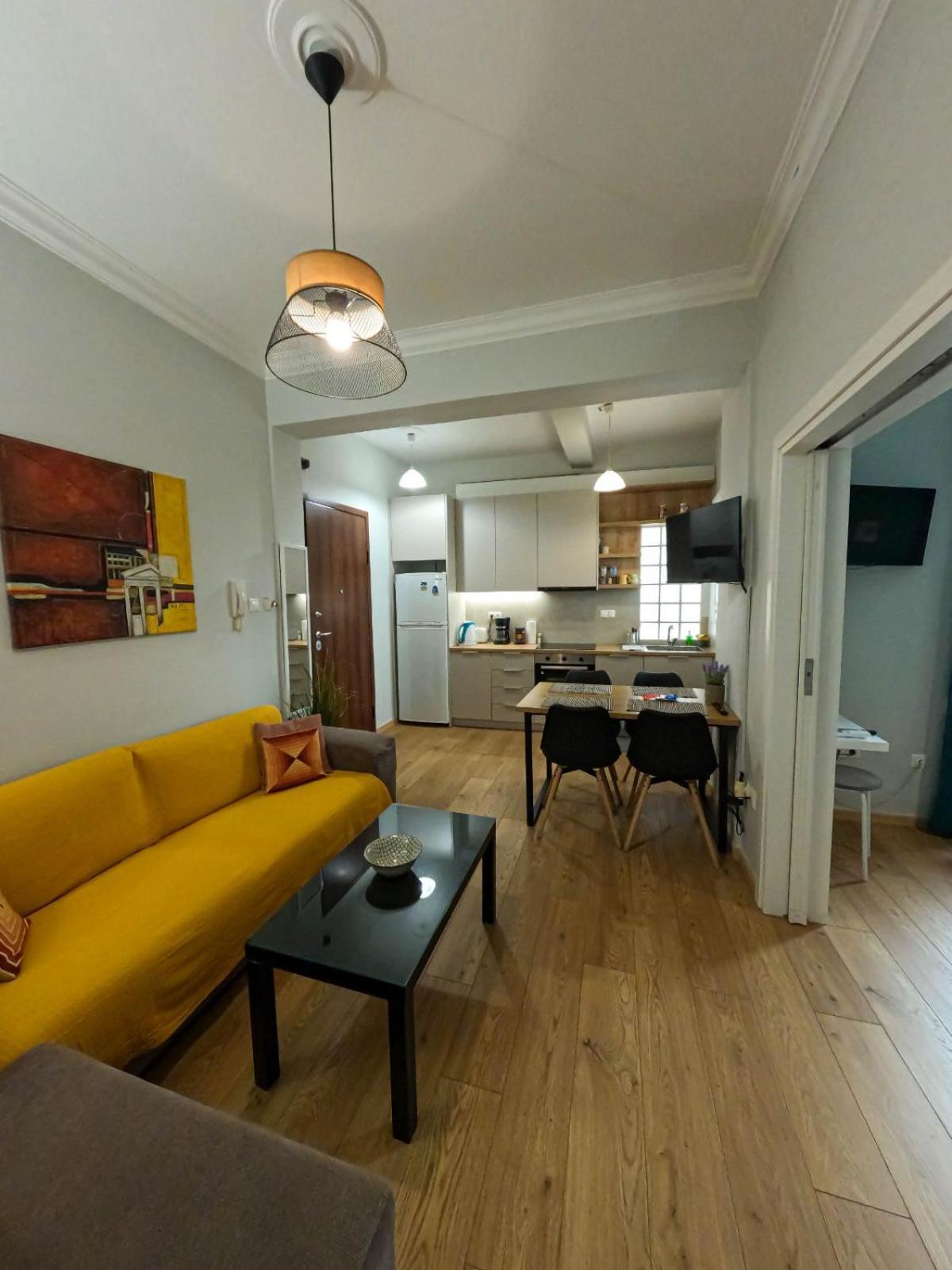 Comfortable Apt, Next To Archeological Museum! Athen Eksteriør billede